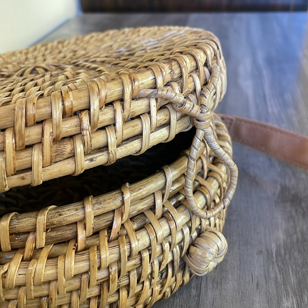 Forever 21 Rattan Circular Handbag - Picture 8 of 15